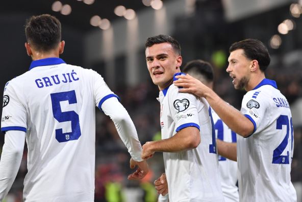 Aleksandar Stanković slavi gol na Srbija Letonija