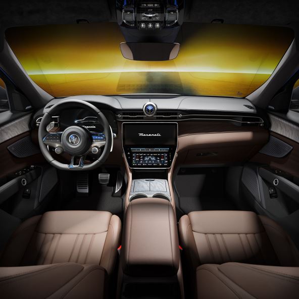 02_Maserati Grecale Lumina Blu_Special Series copy.jpg