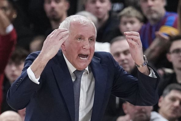 Željko Obradović na utakmici Partizana i Barselone