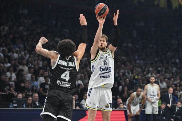 Partizan - Fenerbahče (6).jpg