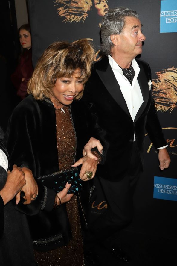 Tina Tarner, Ervin Bah