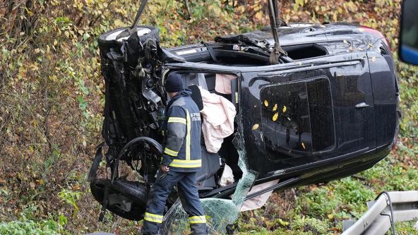 Prevrnut auto kod Čačka