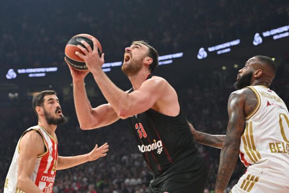 Crvena zvezda Olimpijakos  (1).jpg