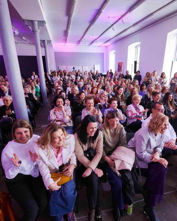 Women's Weekend_Atmosfera_1 copy.jpg