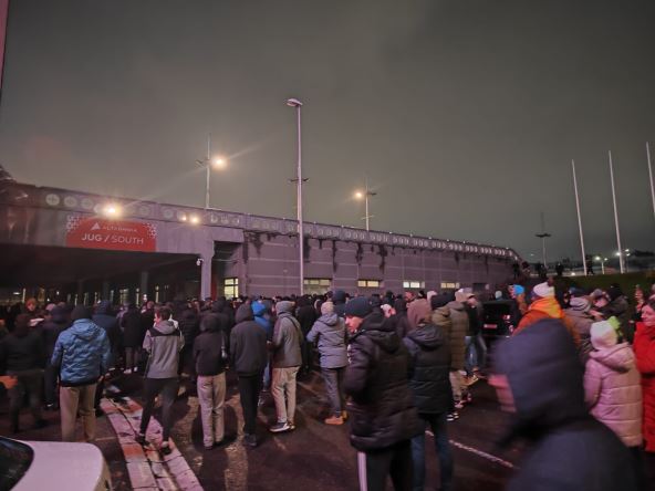 Navijači Partizana na treningu u Areni