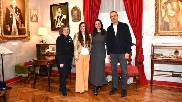 Žiri Snežana Milanović, Branka Conić, predsednik žirija Miša Stojiljković i osnivačica smotre Tijana Adamov Ignjatović copy.jpg