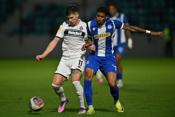 Dijogo Bezera u duelu protiv Partizana.