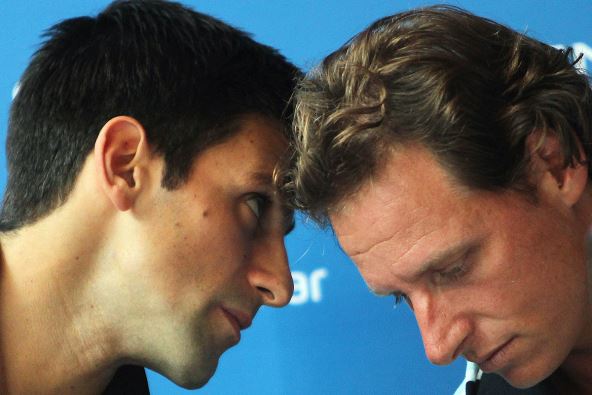 Novak Đoković i David Nalbandijan pričaju.