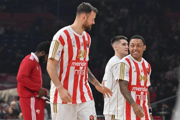 Crvena Zvezda - Virtus Bolonja (2).jpg