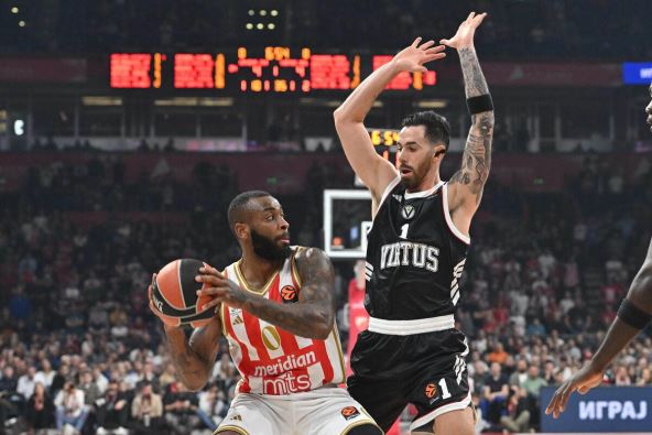 Crvena Zvezda - Virtus Bolonja (10).jpg