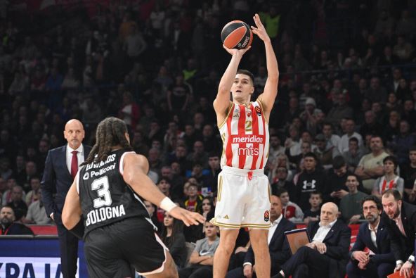 Crvena Zvezda - Virtus Bolonja (11).jpg