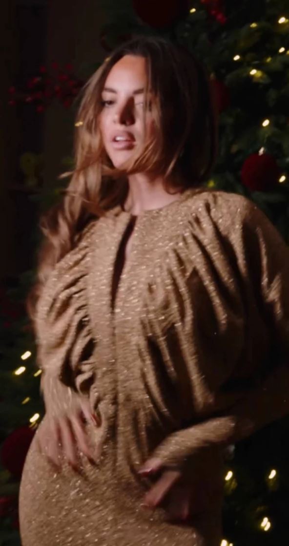 Sofija Šašić u svetlucavoj haljini