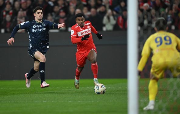 Markinjoš u dresu Spartaka, desno