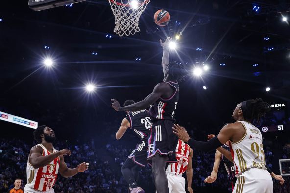 Pariz - Crvena Zvezda (6).jpg