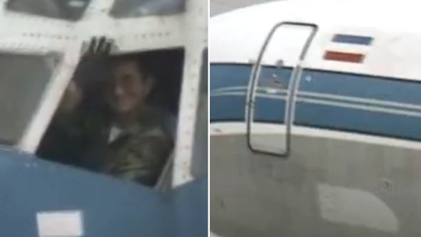 Steva Popov u avionu za Sarajevo