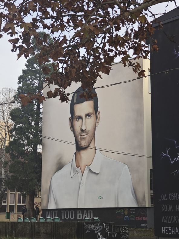 ural Novaka Đokovića na srednjoj školi u Lazarevcu