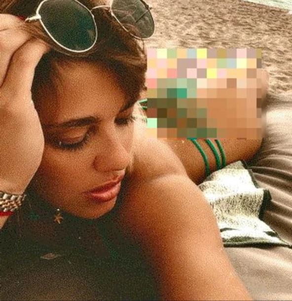 Kija kockar u bikiniju