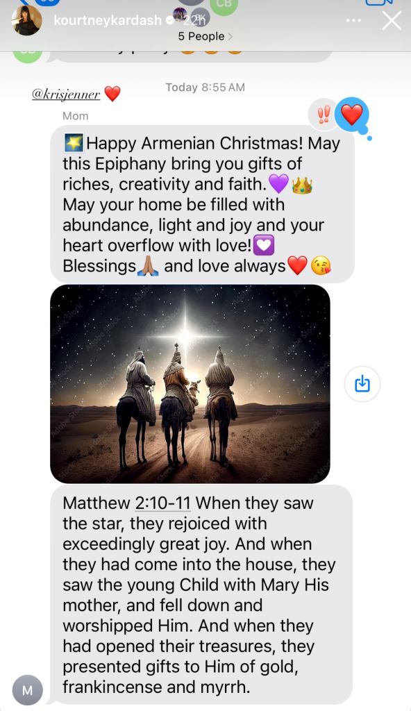 Kortni Kardašijan čestita Božić