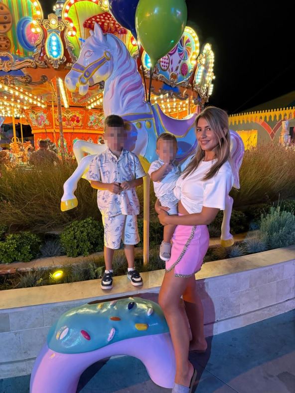 Anđela Đurašković sa sinovima