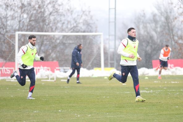 Nikola Stanković i Nair Tiknizjan na treningu Zvezde na Marakani