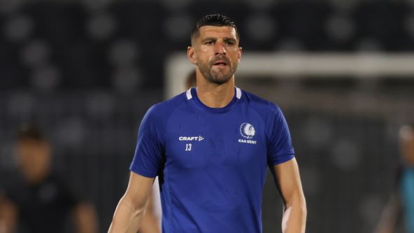 Stefan Mitrović u Humskoj na meču protiv Partizana