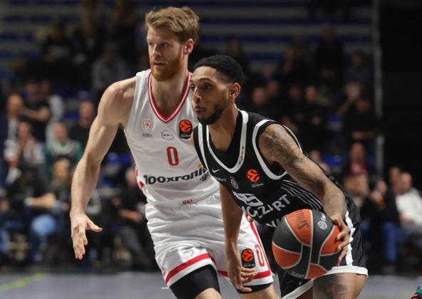 Partizan - Olimpijakos (1).jpg