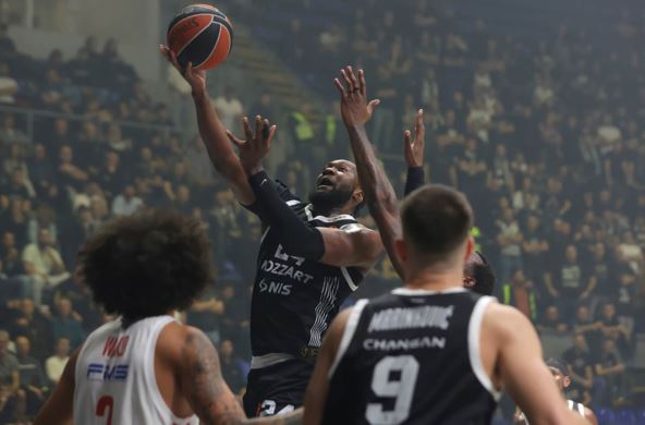 Partizan -Olimpijakos (14).jpg