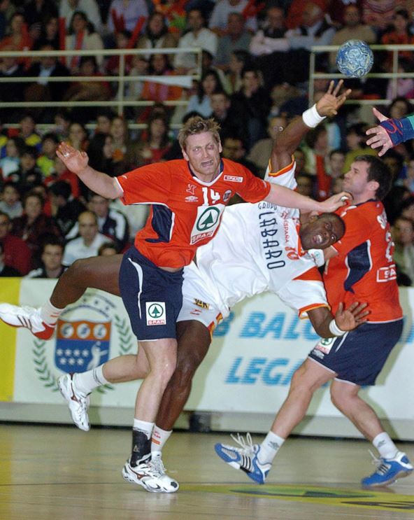 Hulio Fis (1).jpg