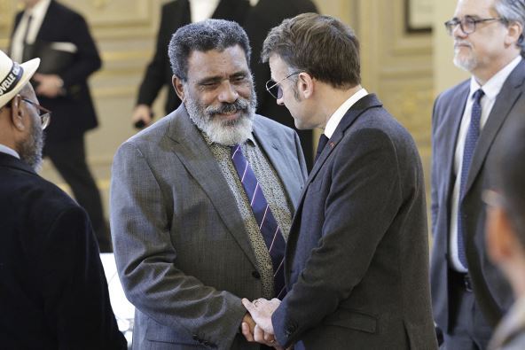 Emanuel Makron (5).jpg