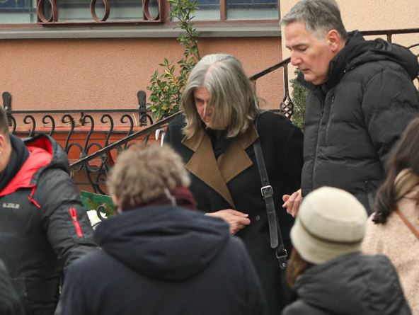 Žena Mike Aleksića