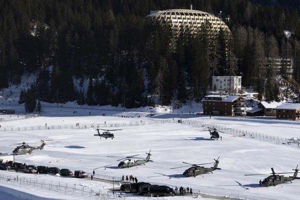 Donald Tramp stigao u Davos (2).jpg
