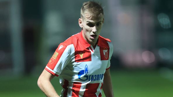 Vladimir Lučić u dresu Crvene zvezde.