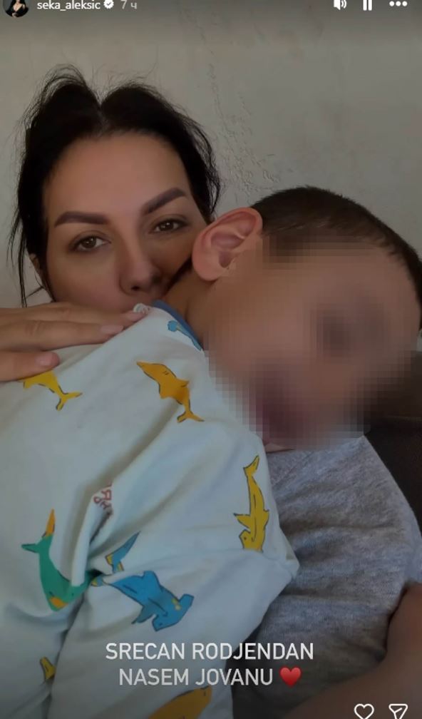 Seka Aleksić čestitala sinu rođendan (1).jpg
