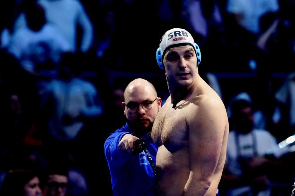 Nikola Jakšić isključen u polufinalu Evropskog prvenstva