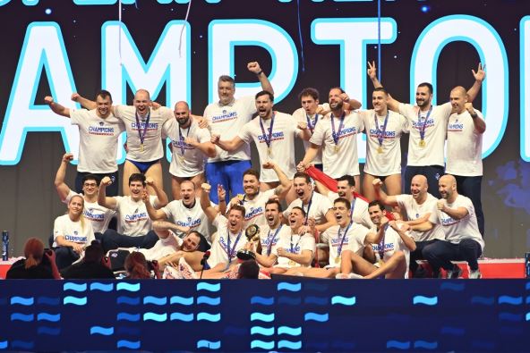 Vaterpolisti Srbije na pobedničkom postolju u Beogradskoj areni