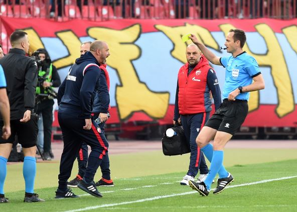 Srđan Jovanović u sukobu sa Dejanom Stankovićem na utakmici Zvezde