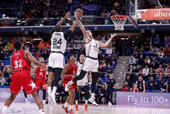 Olimpija Milano - Partizan (3).jpg