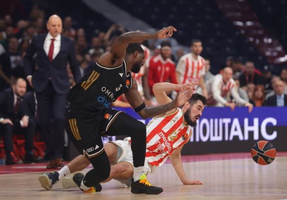 Crvena Zvezda - Dubai (2).jpg