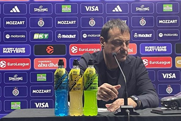 Ergin Ataman konferencija posle Partizana (1).jpg