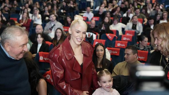 Prva supruga Vlade Magle Jovana Jocić na njegovom koncertu u Sava Centru