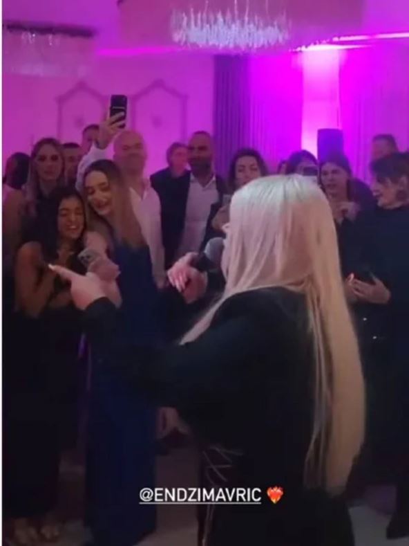 Dara na punoletstvu ćerke Endžija Mavrića