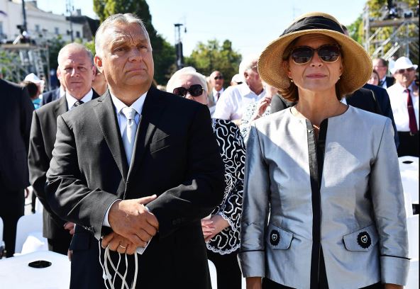 Viktor Orban sa suprugom  Anikom Levai