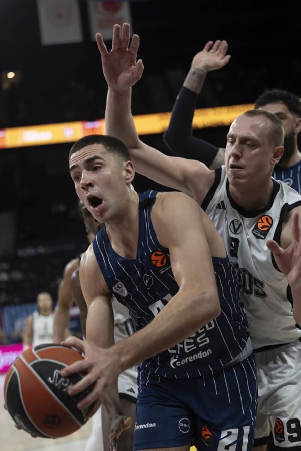 Anadolu Efes - Virtus Bolonja (1).jpg