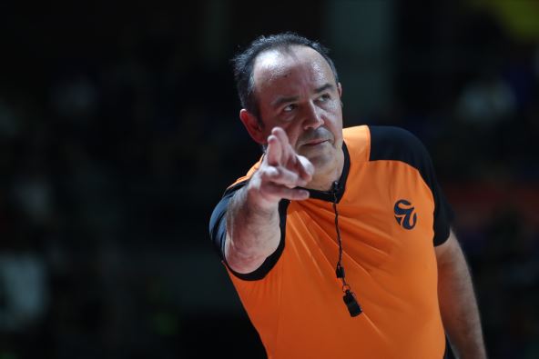 Migel Anhel Perez  sudija Evrolige