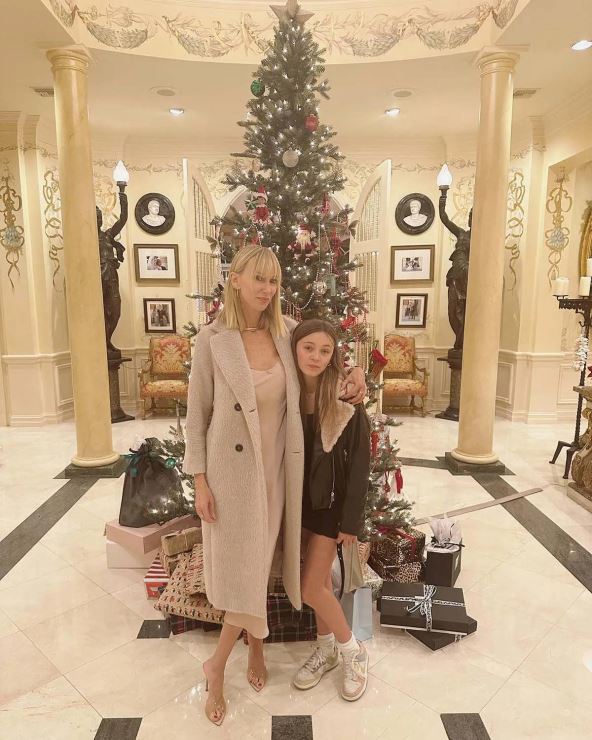 Kimberli Stjuart, bivša Benisija del Toroa