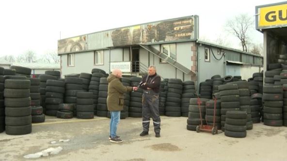 Vlasnik auto servisa na Ibarskoj magistrali preti da će se zapaliti zbog izvršitelja