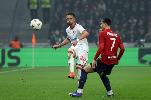 Strahinja Eraković na utakmici Lil Zvezda