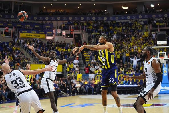 Fenerbahče - Partizan (3).jpg