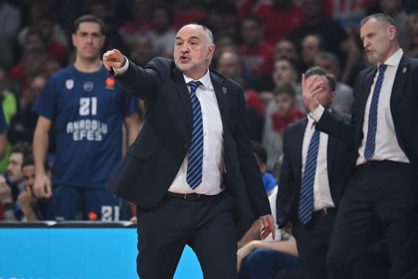 Crvena zvezda-Efes  (16).jpg