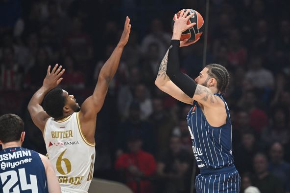 Crvena zvezda-Efes  (17).jpg